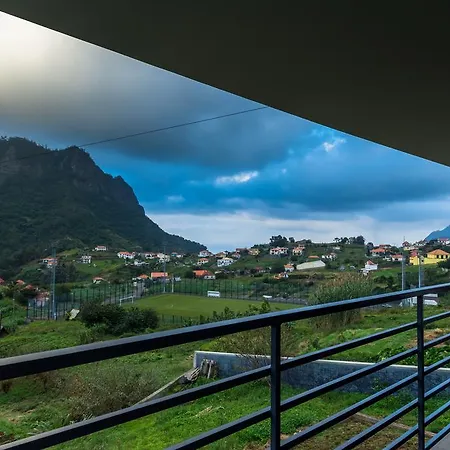 Moradia Penha D' Aguia Porto Da Cruz