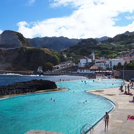 Holiday home Moradia Penha D' Aguia Porto Da Cruz